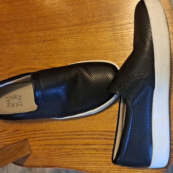 EASY SPIRT SLIP ON SHOES 8 WW - Picture 3 of 4